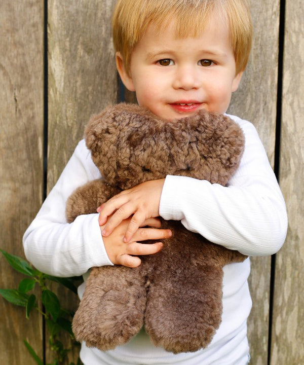 FLATOUT Sheepskin Bear - Honey
